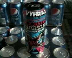 rockstar-super-sours-bubbleberry-soutezs